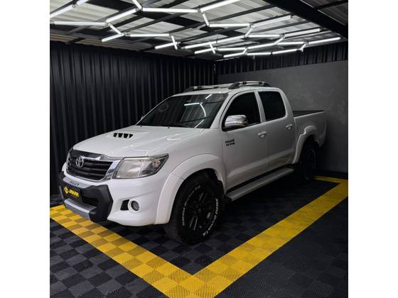 TOYOTA HILUX 3.0 SRV 4X4 CD 16V TURBO INTERCOOLER DIESEL 4P AUTOMÁTICO